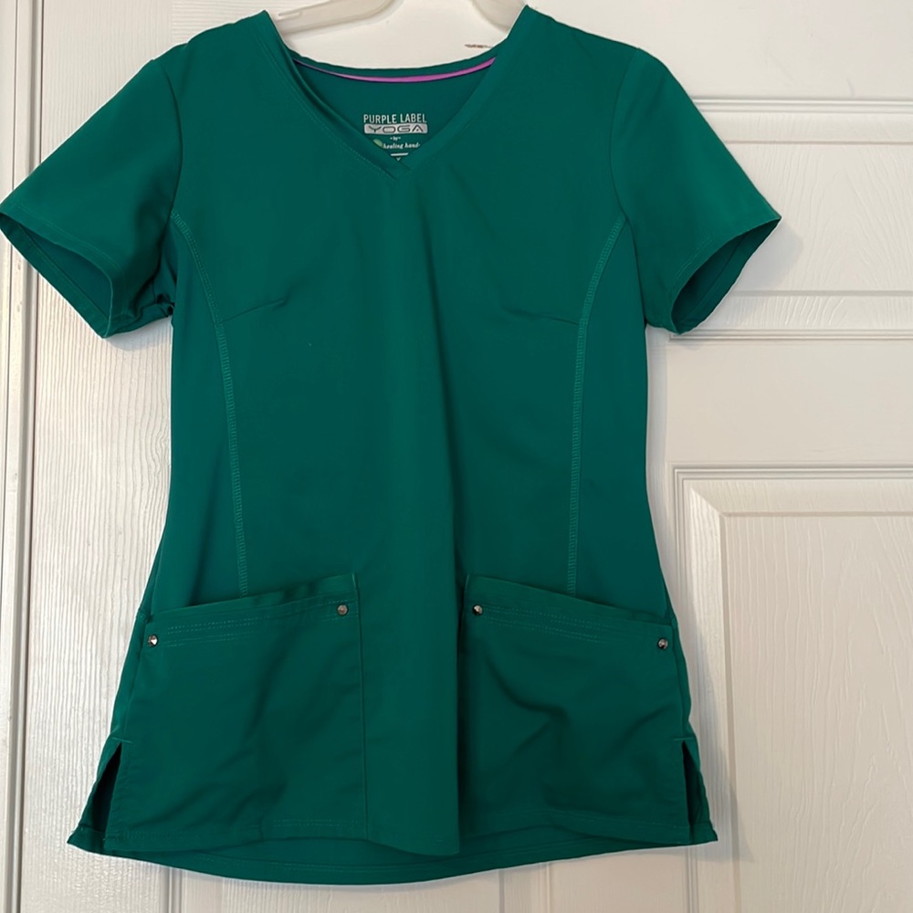 Scrub top